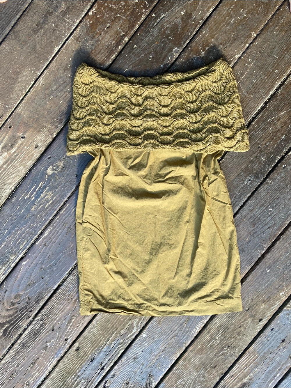 Over the shoulder dress